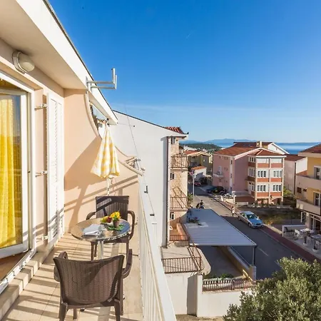 Miranda Sea & Nature 3* Makarska