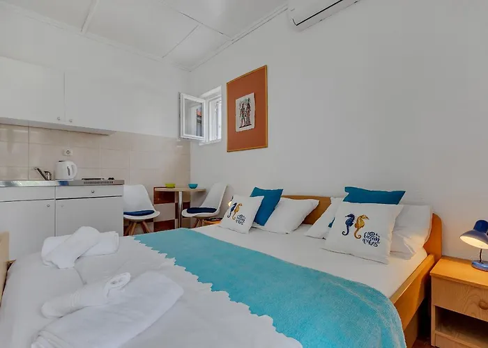 Gasthuis Miranda Sea & Nature Makarska