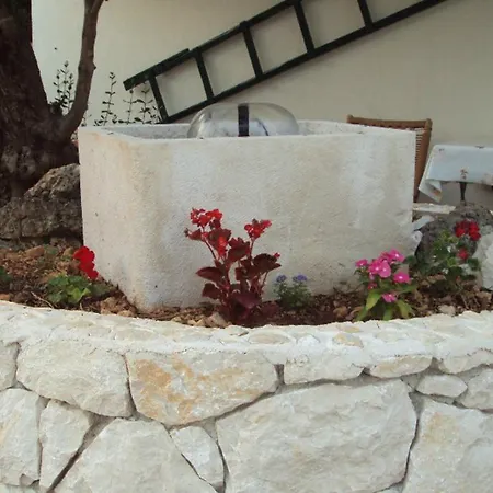 Miranda Sea & Nature